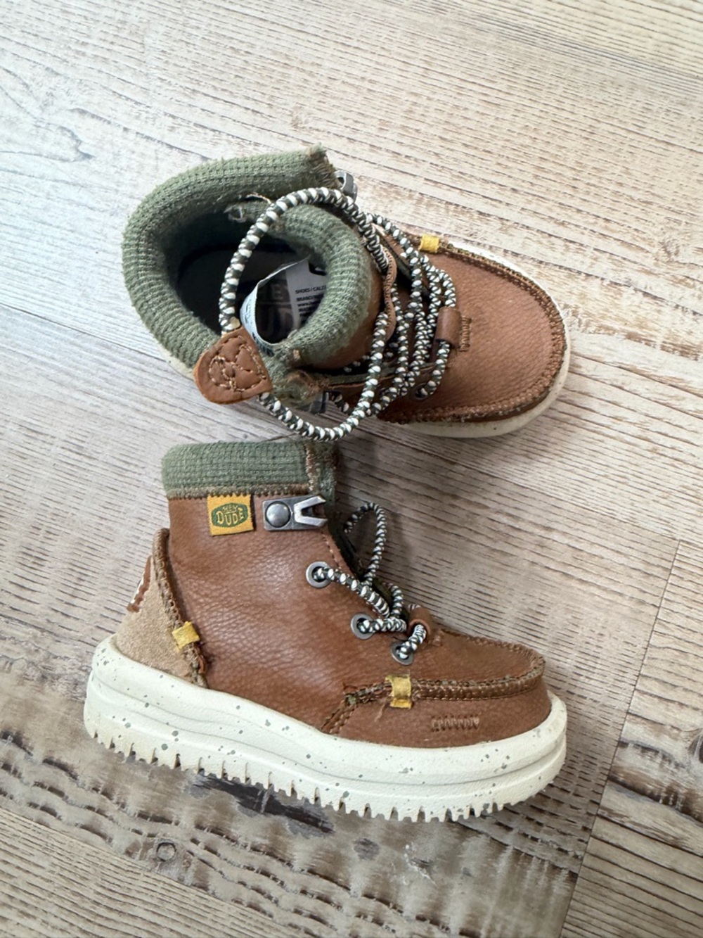 Hey Dude Toddler Kids Bradley Youth Boots from Finish Line brown & green size 5 - Picture 2 of 8